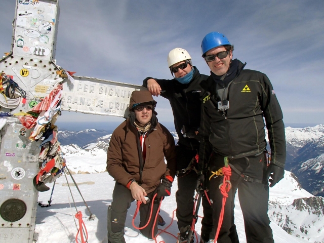  At the top of Aneto 